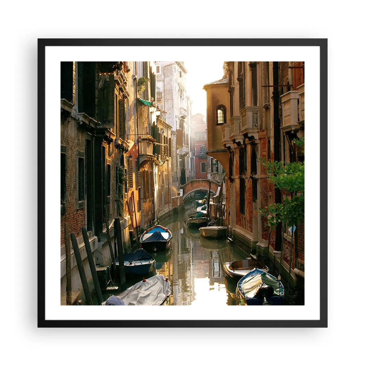Plakat i sort ramme - I en venetiansk baggyde - 60x60 cm