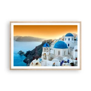 Plakat i ramme af lyst egetræ - Santorini - omfavnet af klipperne - 91x61 cm