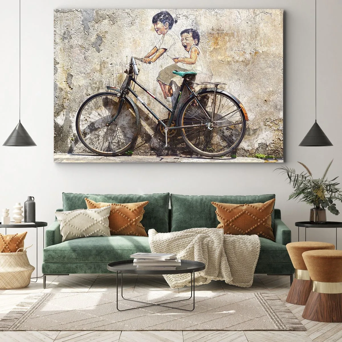 Lærredstryk - Billede på lærred - Gadekunst med en cykel og børnetegninger på væggen - 70x50cm - Sandt eller falsk? - Moderne vægdekoration til stue og soveværelse ARTTOR