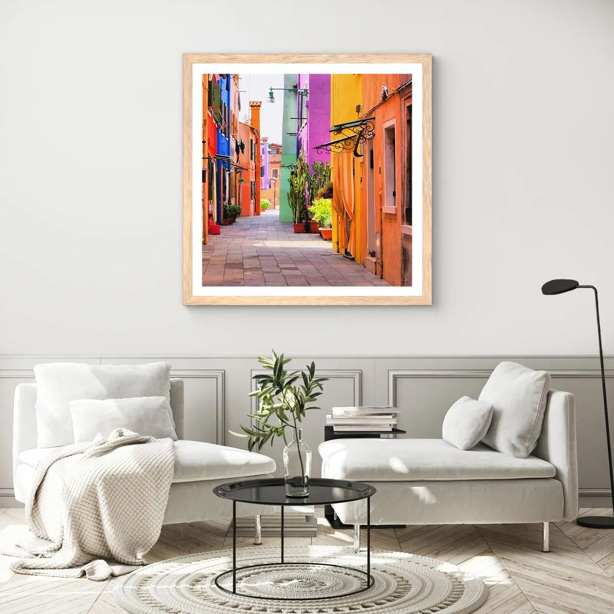 Plakat i ramme af lyst egetræ - Regnbue gyde - 60x60 cm