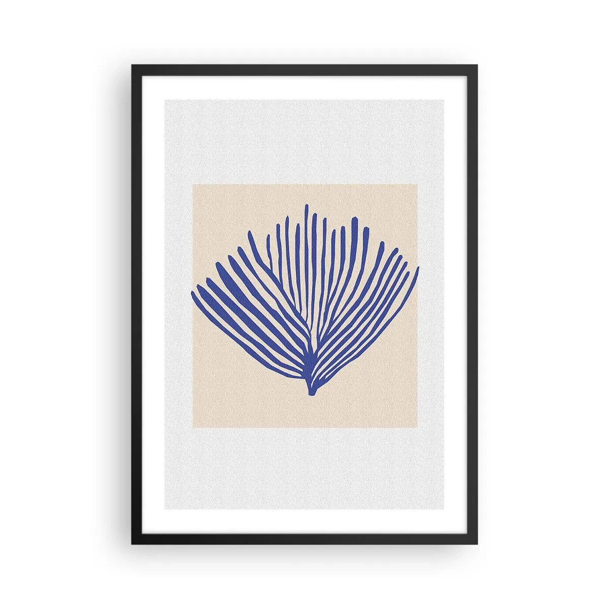 Plakat i sort ramme - Stiliseret grafik af en vifteformet havplante - 50x70cm - Blå vifte - Moderne vægdekoration til stue og soveværelse ARTTOR