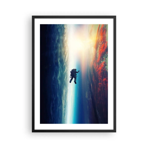 Plakat i sort ramme - Astronaut i rummet med Jorden og solen i baggrunden - 50x70cm - Over for universet - Moderne vægdekoration til stue og soveværelse ARTTOR