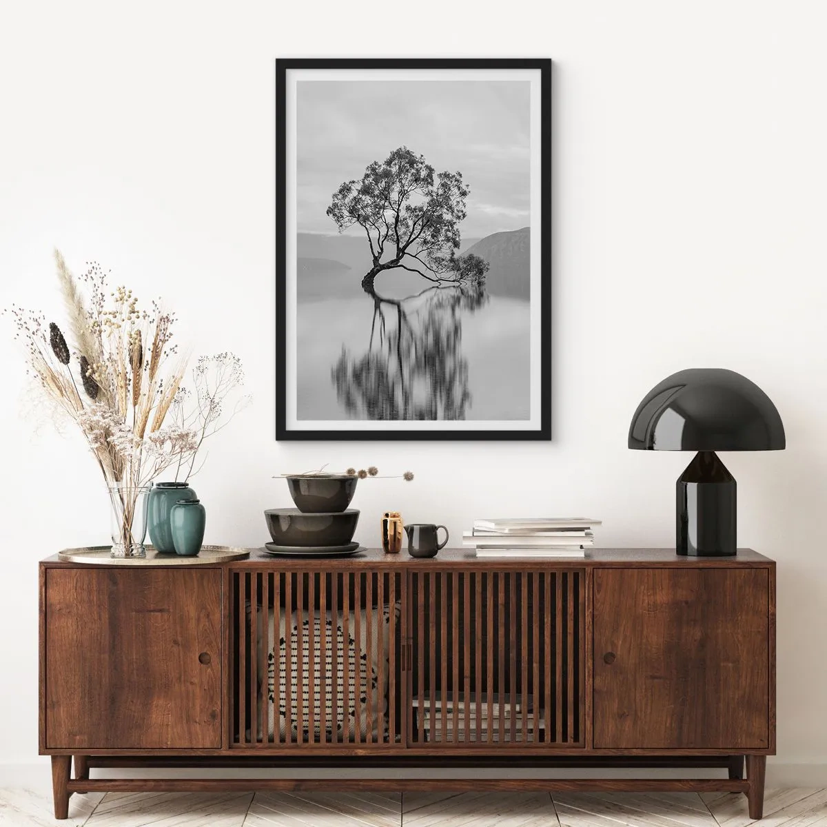 Plakat i sort ramme - Der findes et land - 40x50 cm