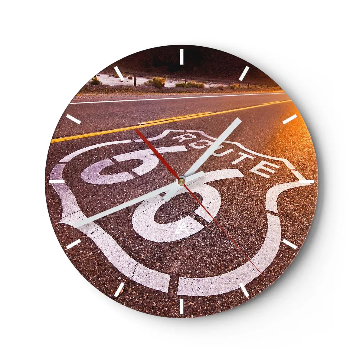 Vægur, Uret - Route 66-symbol på en asfalteret vej ved solnedgang - 30x30cm - Den berømte Route 66 - Moderne vægdekoration til stue, køkken og soveværelse ARTTOR