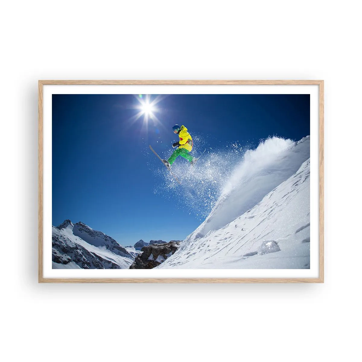 Plakat i ramme af lyst egetræ - Danser med bjergene - 100x70 cm