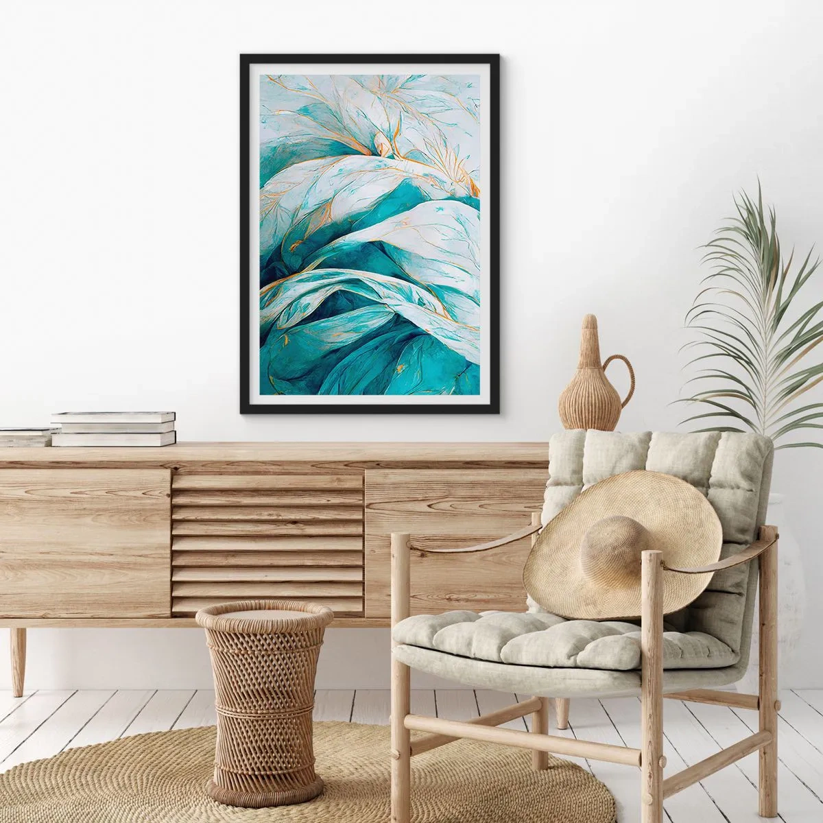 Plakat i sort ramme - Abstrakte blade i nuancer af turkis og hvid med delikat guld - 50x70cm - Blå abstraktion med et guldmotiv - Moderne vægdekoration til stue og soveværelse ARTTOR