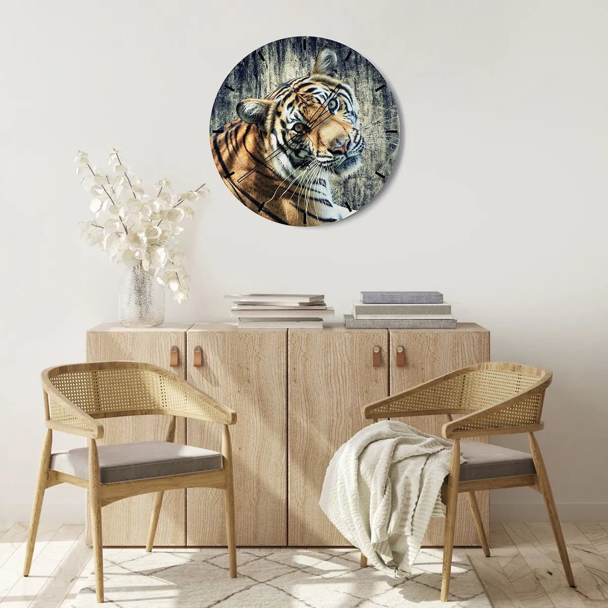 Vægur, Uret - Portræt af en tiger mod en stenmur - 30x30cm - Portræt i lysstrømme - Moderne vægdekoration til stue, køkken og soveværelse ARTTOR