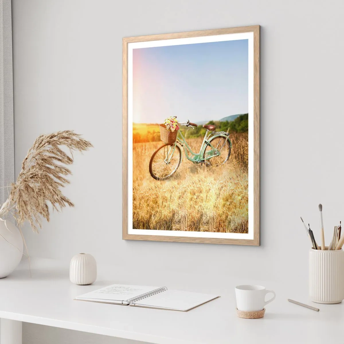 Plakat i ramme af lyst egetræ - Jeg bliver her et stykke tid - 70x100 cm