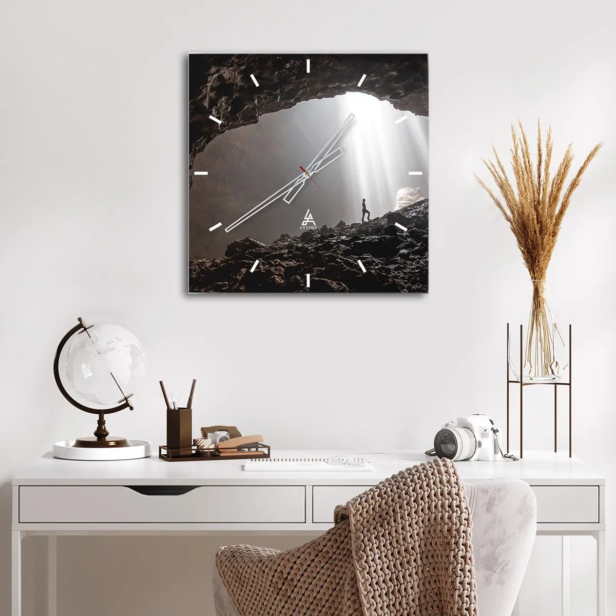 Vægur, Uret - Lysende grotte - 40x40 cm