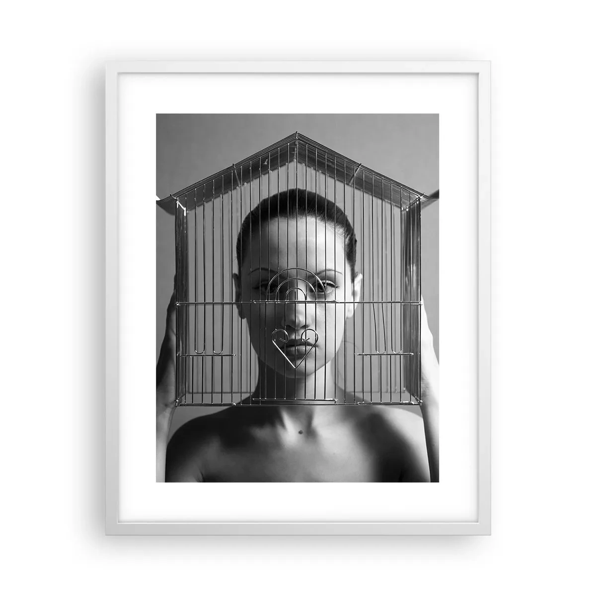 Plakat i hvid ramme - Et lidt surrealistisk portræt - 40x50 cm