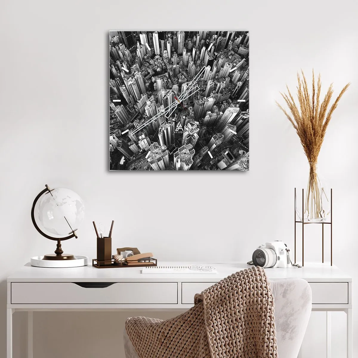 Vægur, Uret - Stadig højere og højere - 40x40 cm