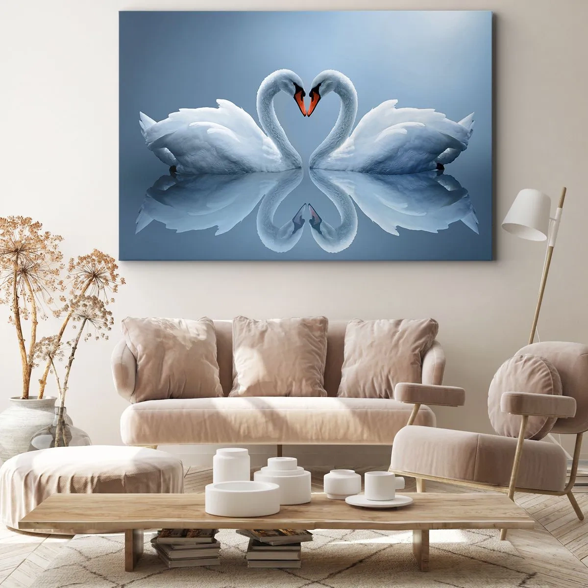 Lærredstryk - Billede på lærred - To svaner danner et hjerte på en rolig vandoverflade - 70x50cm - Tid til kærlighed - Moderne vægdekoration til stue og soveværelse ARTTOR