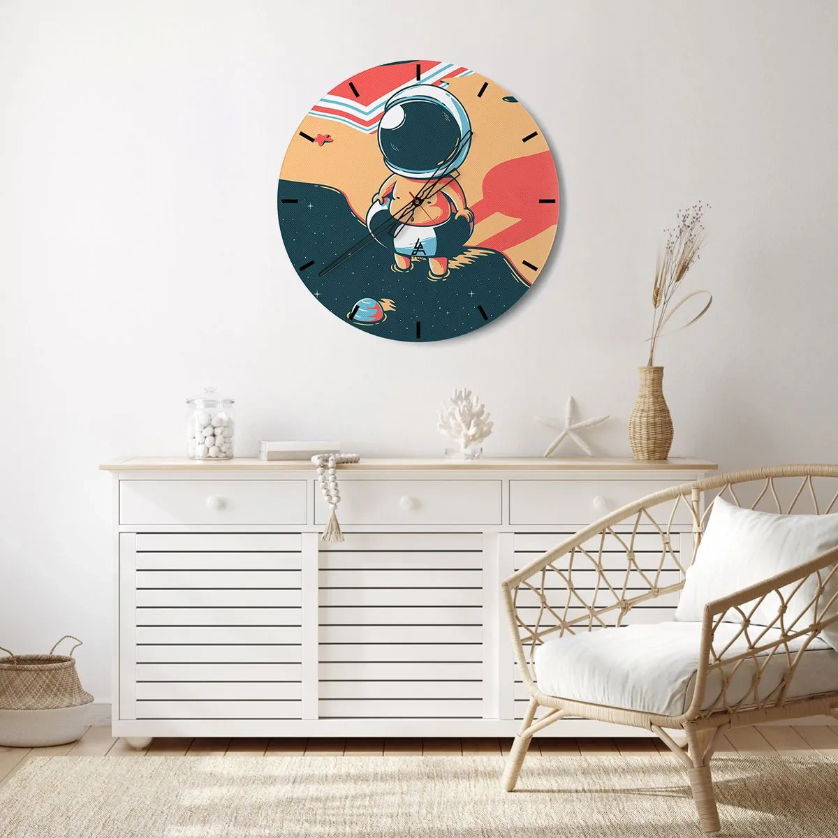Vægur, Uret - Astronaut mod en rumbaggrund i retrostil - 30x30cm - Fra et andet perspektiv - Moderne vægdekoration til stue, køkken og soveværelse ARTTOR