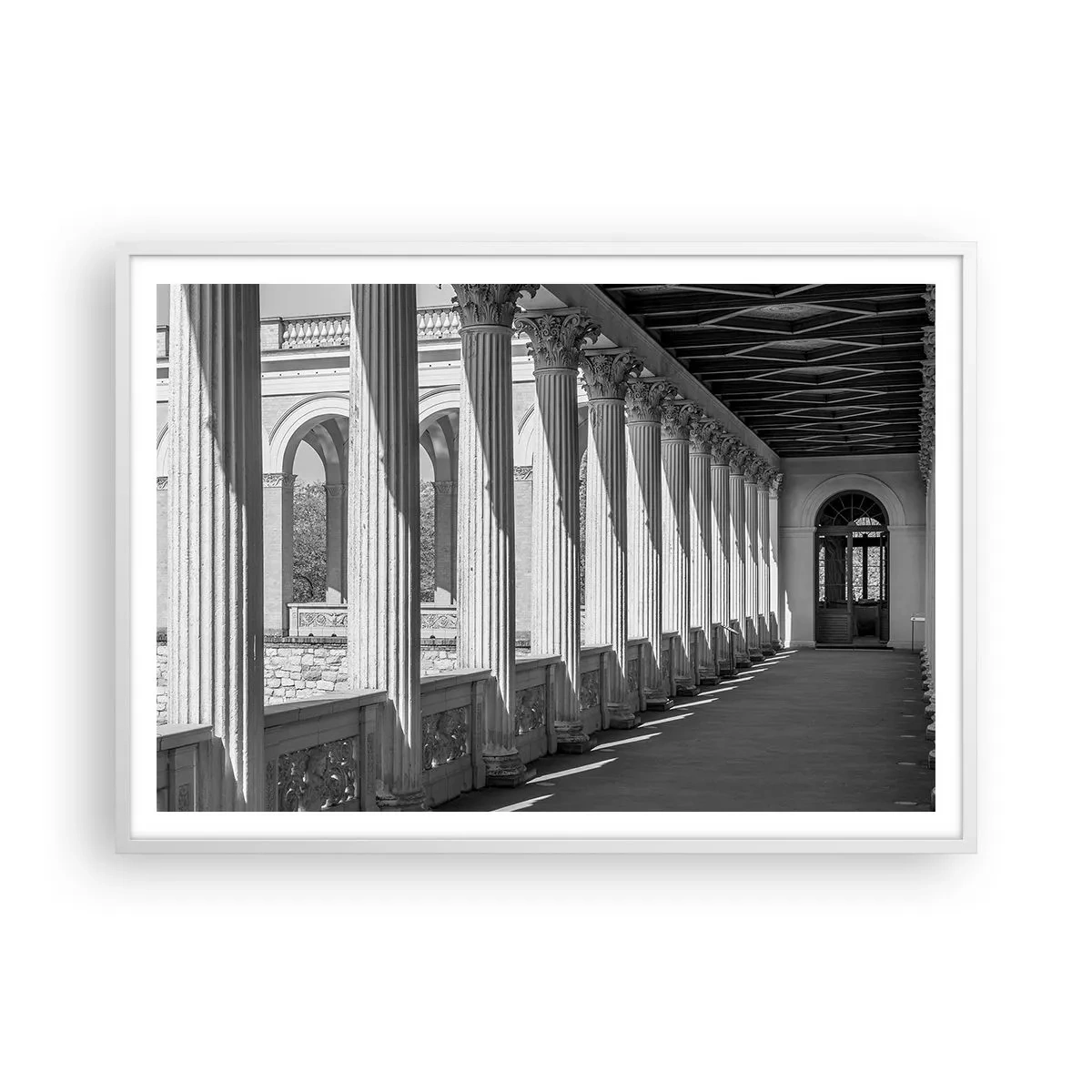 Plakat i hvid ramme - Solrig arkade - 100x70 cm