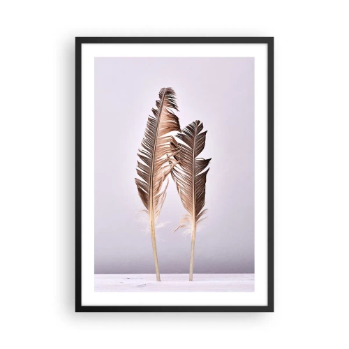 Plakat i sort ramme - To brune fjer på en lys baggrund i minimalistisk stil - 50x70cm - Mod intetheden - Moderne vægdekoration til stue og soveværelse ARTTOR