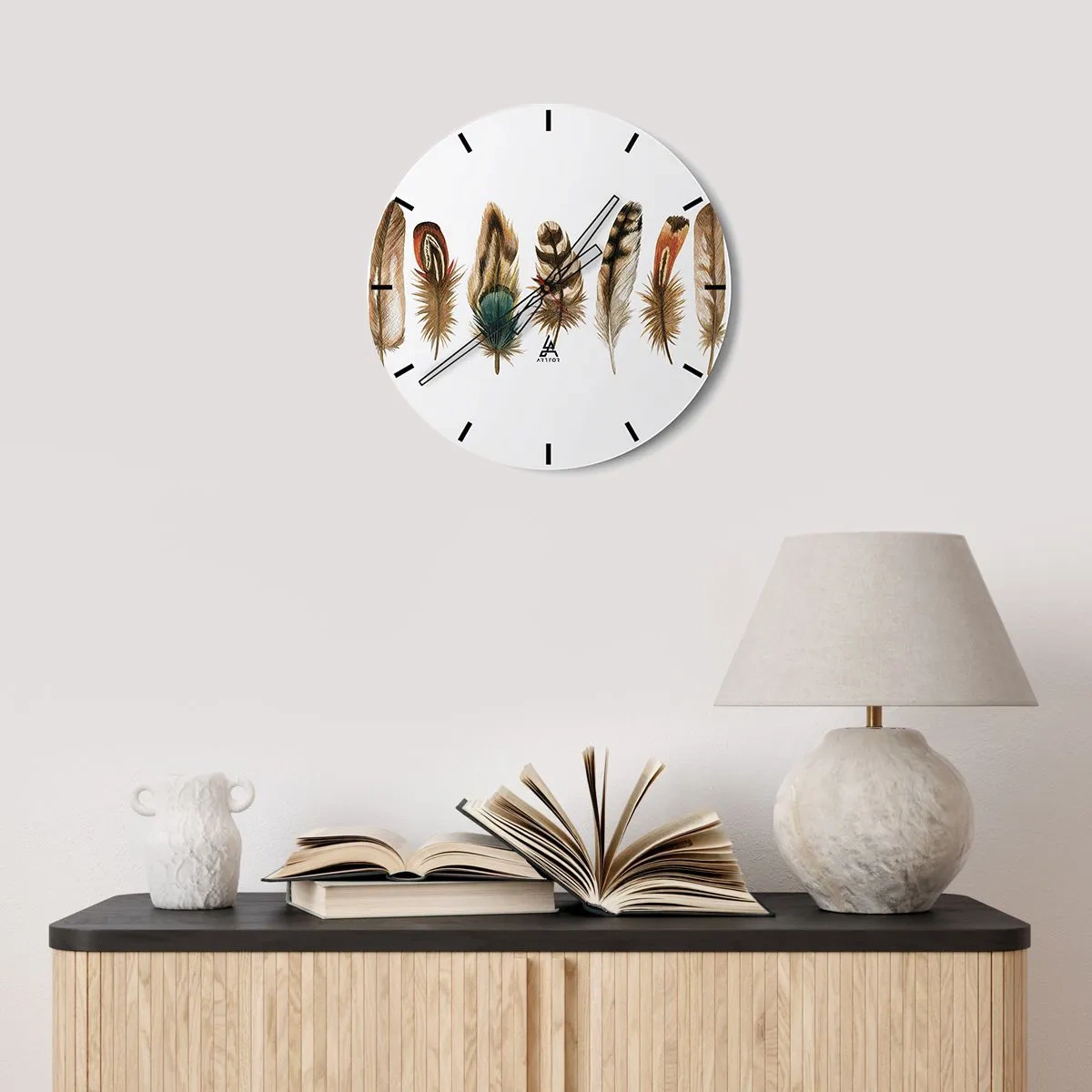 Vægur, Uret - Farverige fjer i et kunstnerisk arrangement - 30x30cm - Variation med fjer - Moderne vægdekoration til stue, køkken og soveværelse ARTTOR