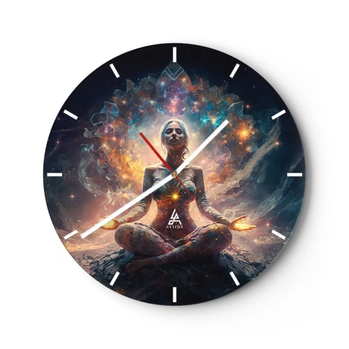 Vægur, Uret - En kvinde i meditation omgivet af energi i galaksens farver. - 30x30cm - Flow af god energi - Moderne vægdekoration til stue, køkken og soveværelse ARTTOR