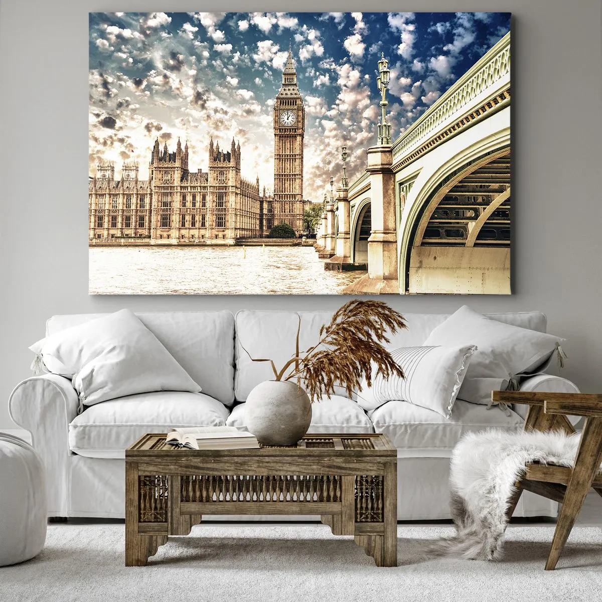 Lærredstryk - Billede på lærred - Big Ben og Westminster Bridge oplyst af solen i London - 70x50cm - Fjeragtige skyer over Themsen - Moderne vægdekoration til stue og soveværelse ARTTOR