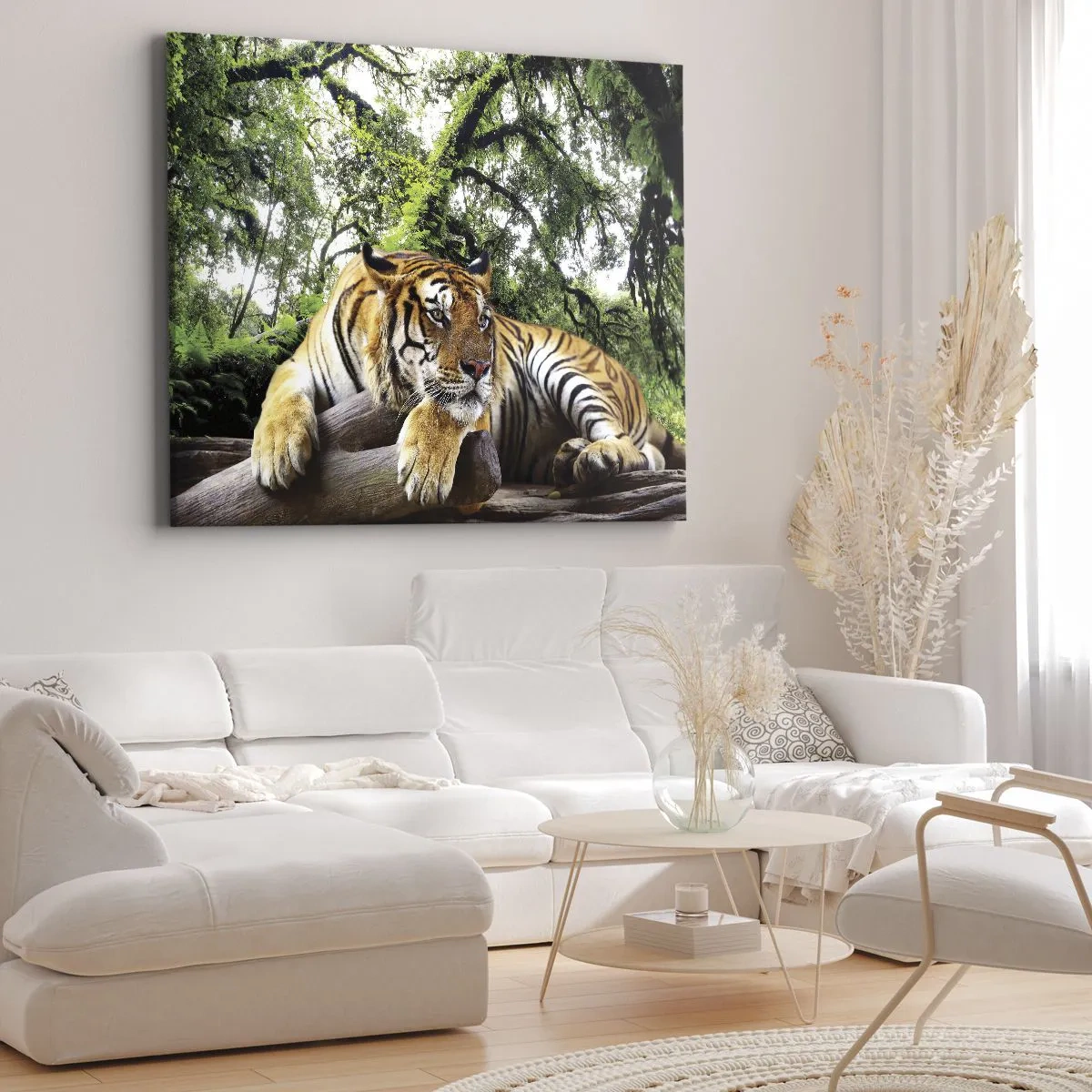 Lærredstryk - Billede på lærred - En tiger hviler i en tropisk skov - 70x50cm - Med venlig hilsen - Moderne vægdekoration til stue og soveværelse ARTTOR