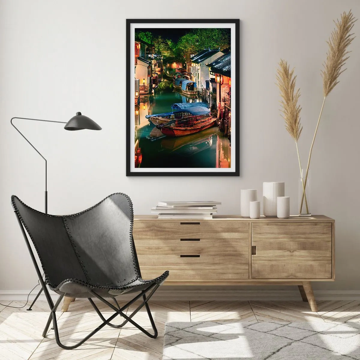 Plakat i sort ramme - En aften på en kinesisk gade - 40x50 cm
