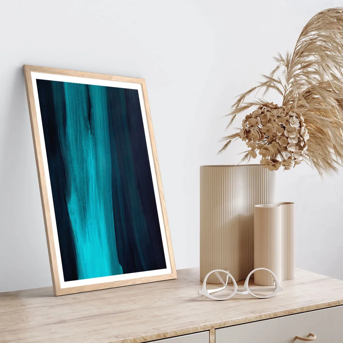 Plakat i ramme af lyst egetræ - Svøm med strømmen - 40x50 cm