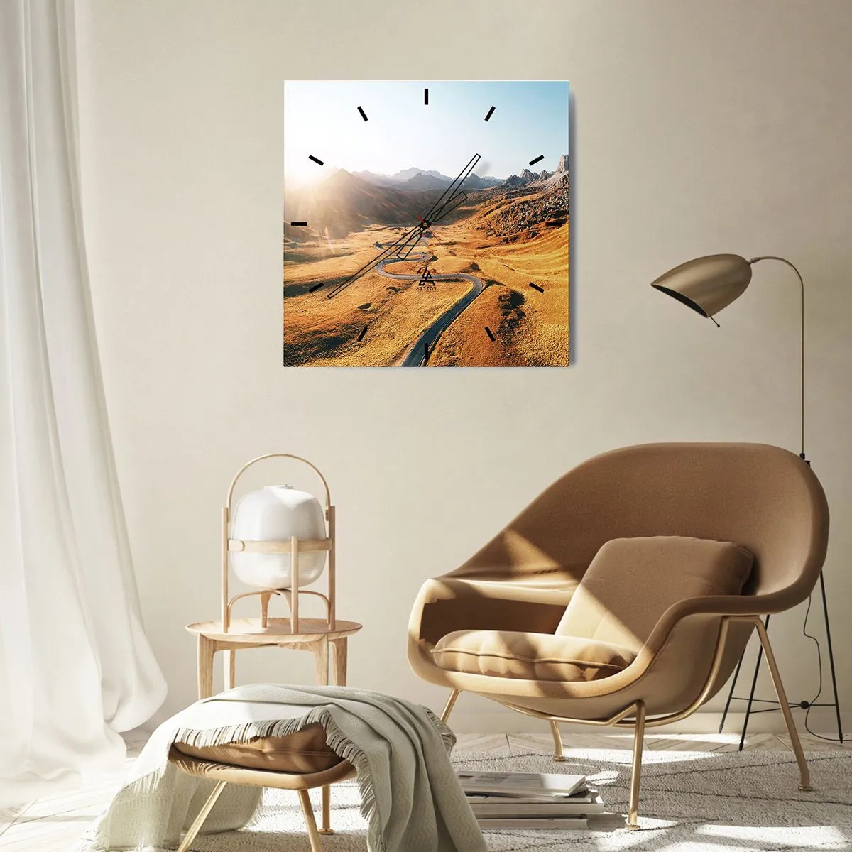 Vægur, Uret - I en gylden dal - 30x30 cm