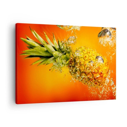 Lærredstryk - Billede på lærred - En ananas nedsænket i vand mod en orange gradient baggrund. - 70x50cm - Tropisk saftig friskhed - Moderne vægdekoration til stue og soveværelse ARTTOR