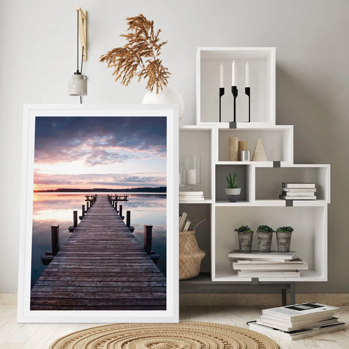 Plakat i hvid ramme - Den tavse grænse mellem dag og nat - 40x50 cm