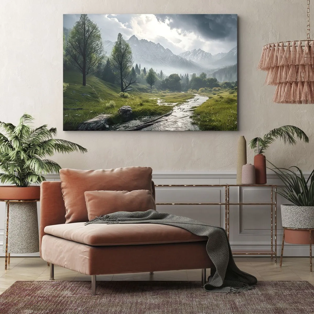 Lærredstryk - Billede på lærred - Et bjerglandskab med en flod og træer omgivet af tågede bjerge - 70x50cm - Der og tilbage - Moderne vægdekoration til stue og soveværelse ARTTOR