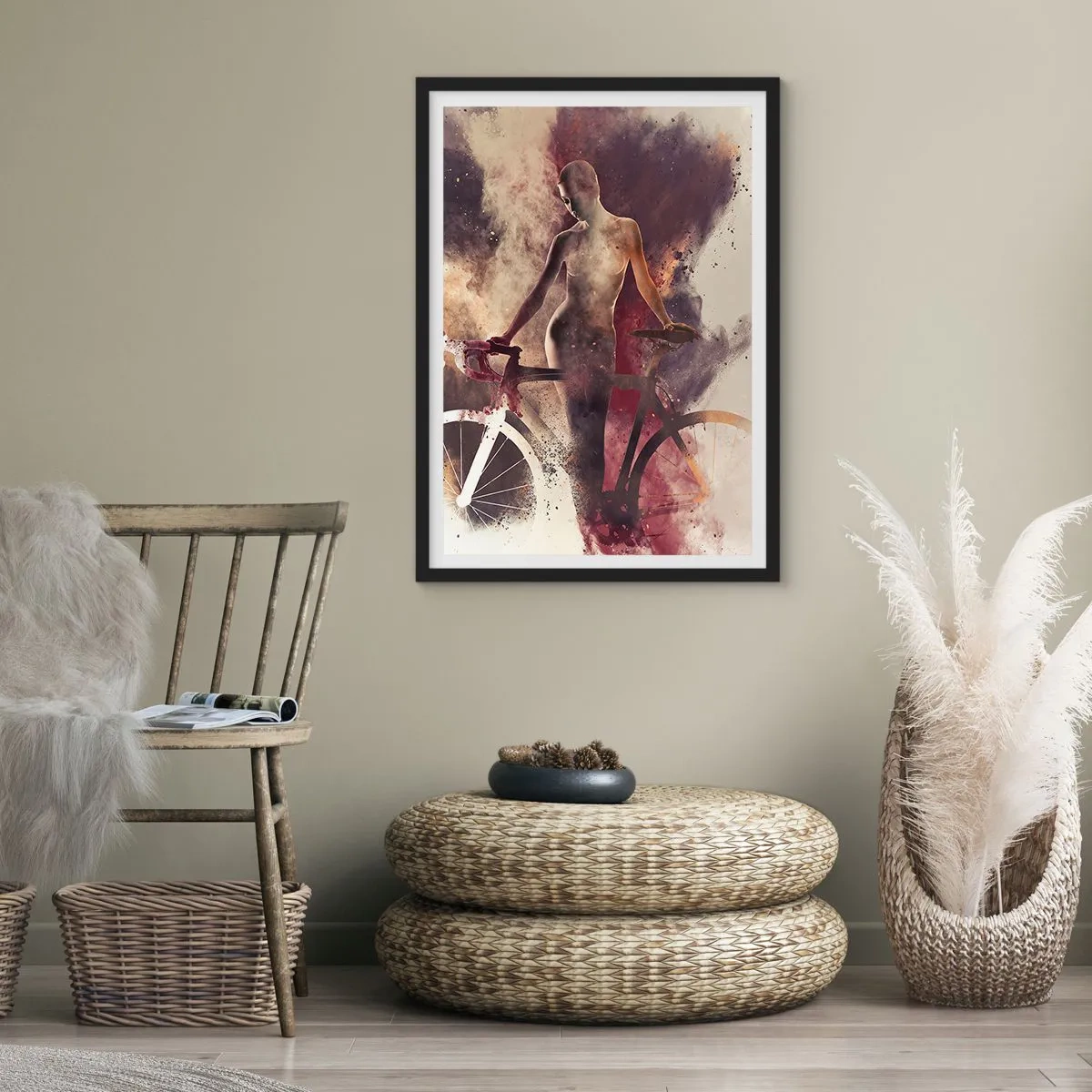 Plakat i sort ramme - Silhuet af en kvinde med en cykel i en kunstnerisk, røgfyldt baggrund - 50x70cm - I marmor former den cyklende sjæl - Moderne vægdekoration til stue og soveværelse ARTTOR