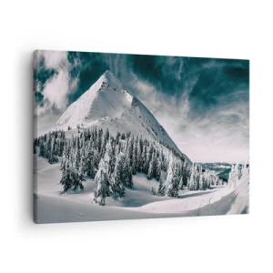 Lærredstryk - Billede på lærred - En snedækket bjergtop omgivet af en vinterskov - 70x50cm - Land med sne og is - Moderne vægdekoration til stue og soveværelse ARTTOR