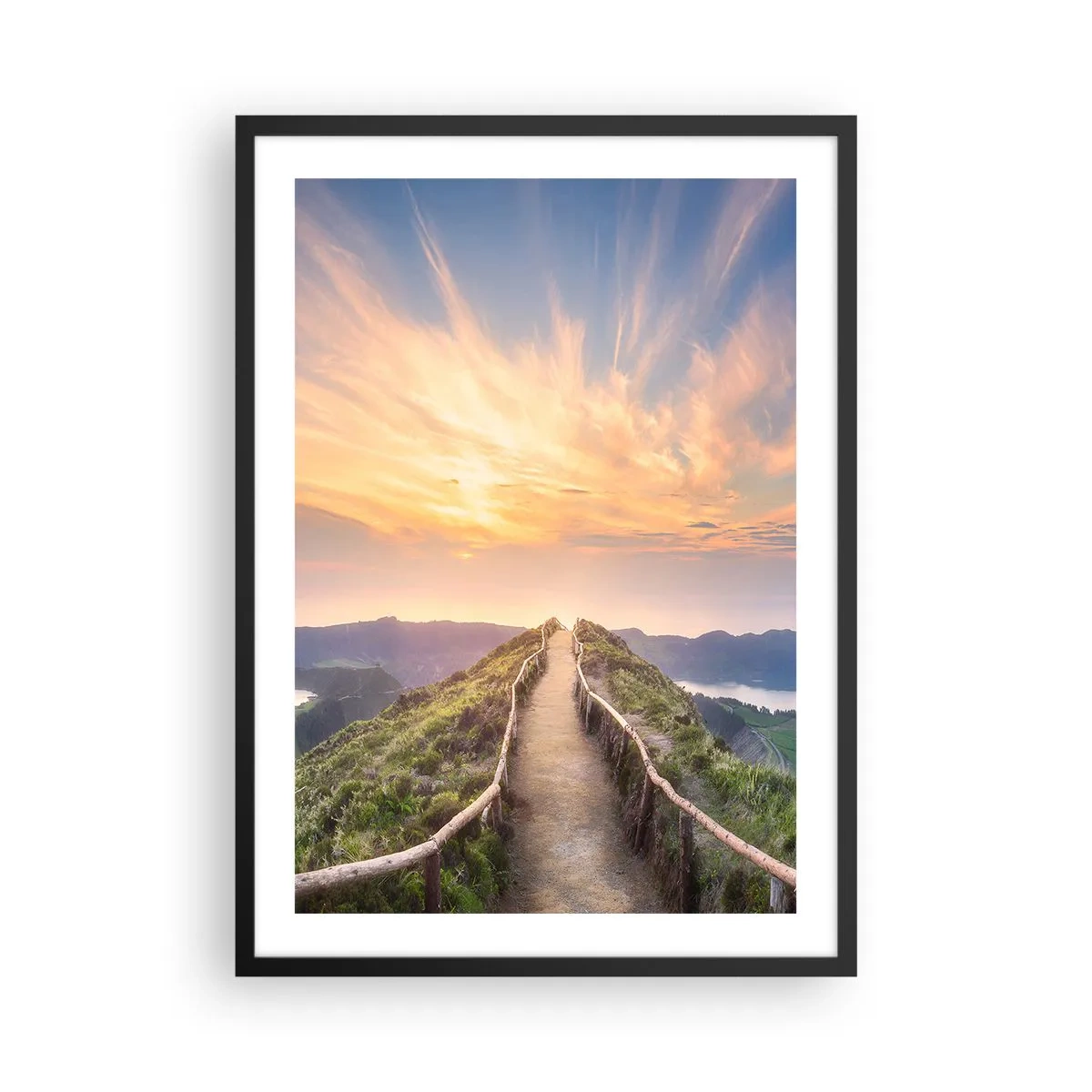 Plakat i sort ramme - Sti på bakketop med solnedgang og bjergudsigt - 50x70cm - Tæt på himlen - Moderne vægdekoration til stue og soveværelse ARTTOR