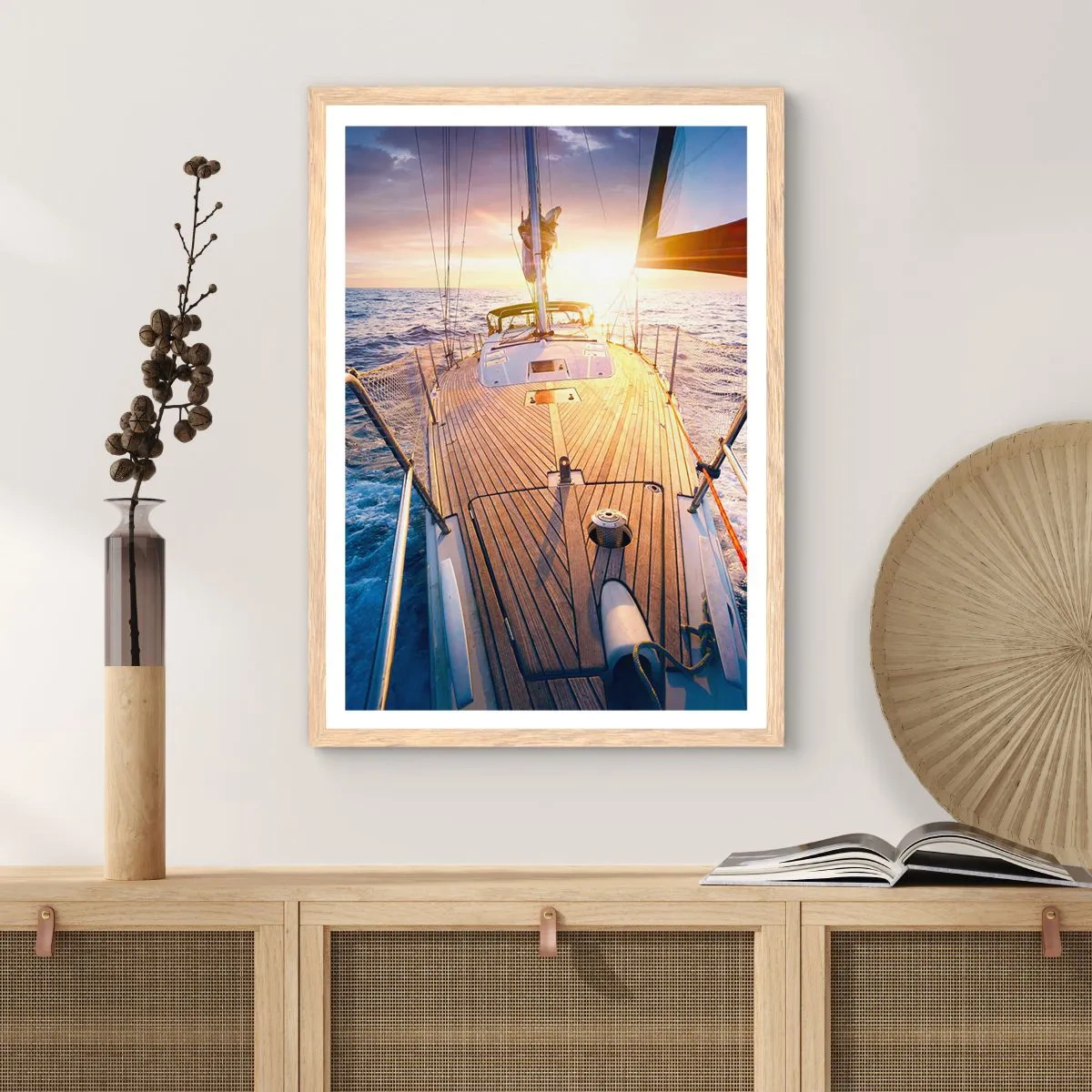 Plakat i ramme af lyst egetræ - Løber på bølgerne - 61x91 cm