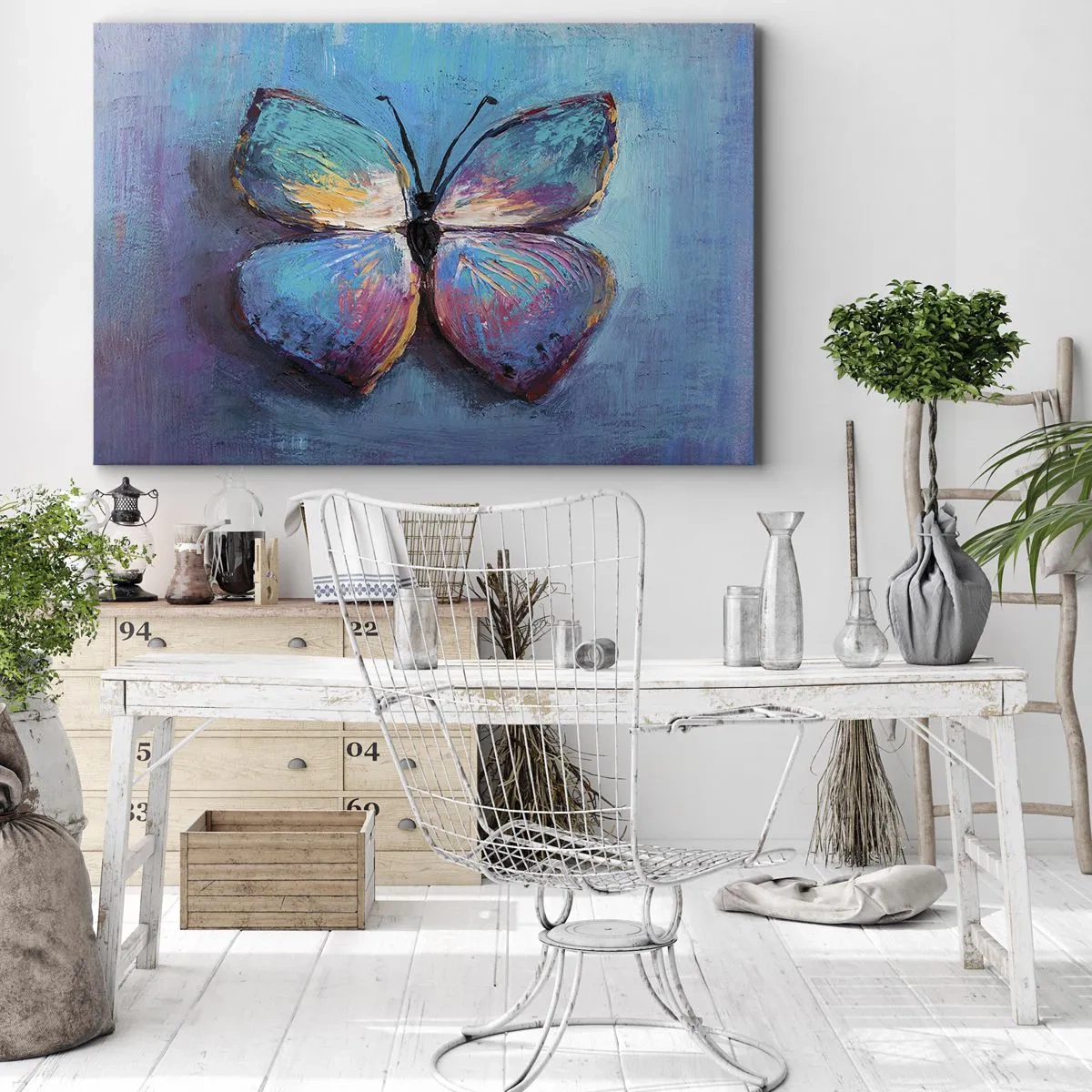 Lærredstryk - Billede på lærred - Farverig sommerfugl på en blå baggrund - 70x50cm - I sin fulde pragt - Moderne vægdekoration til stue og soveværelse ARTTOR