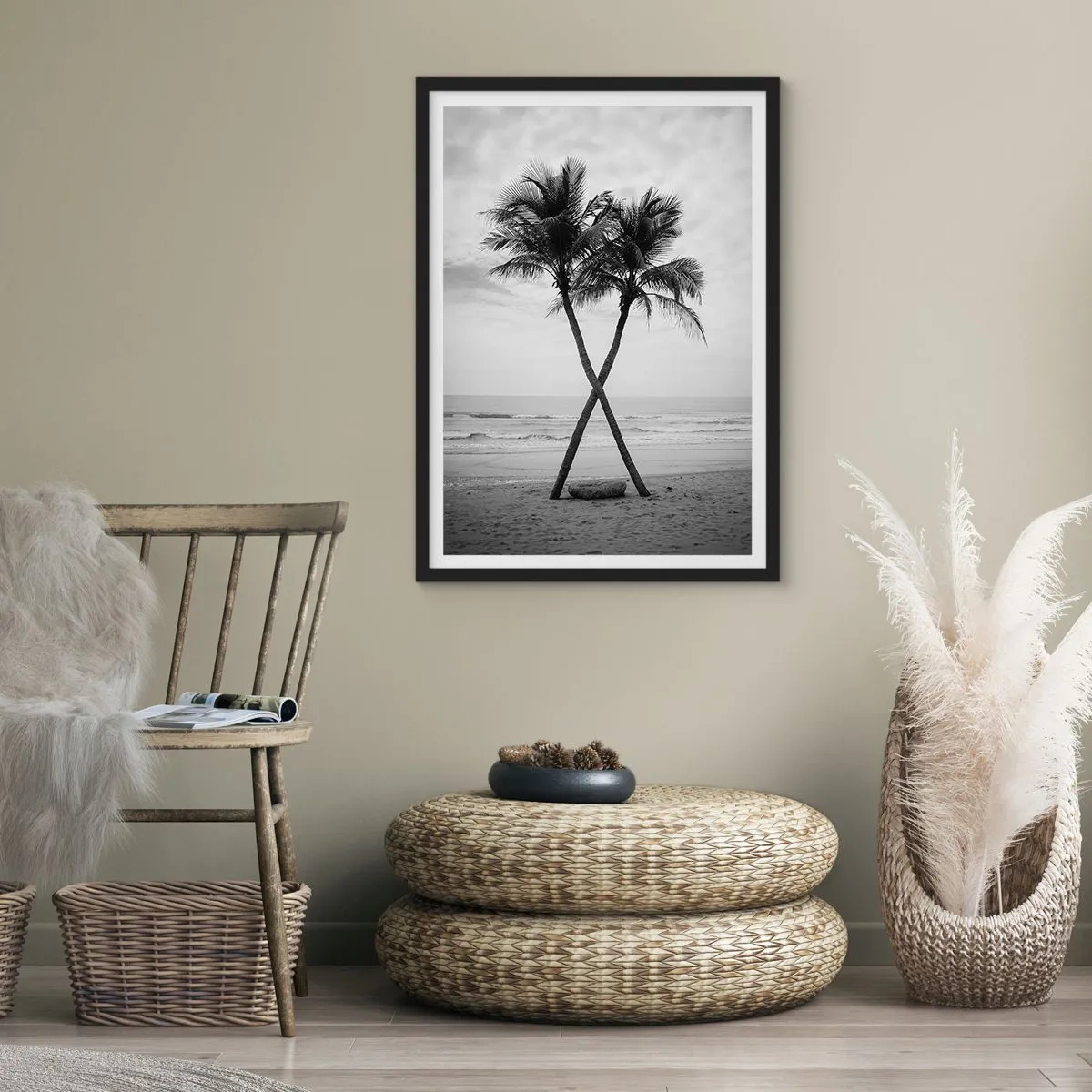 Plakat i sort ramme - Skandinavisk retreat - 50x70cm - Ømt nærvær - Moderne vægdekoration til stue og soveværelse ARTTOR