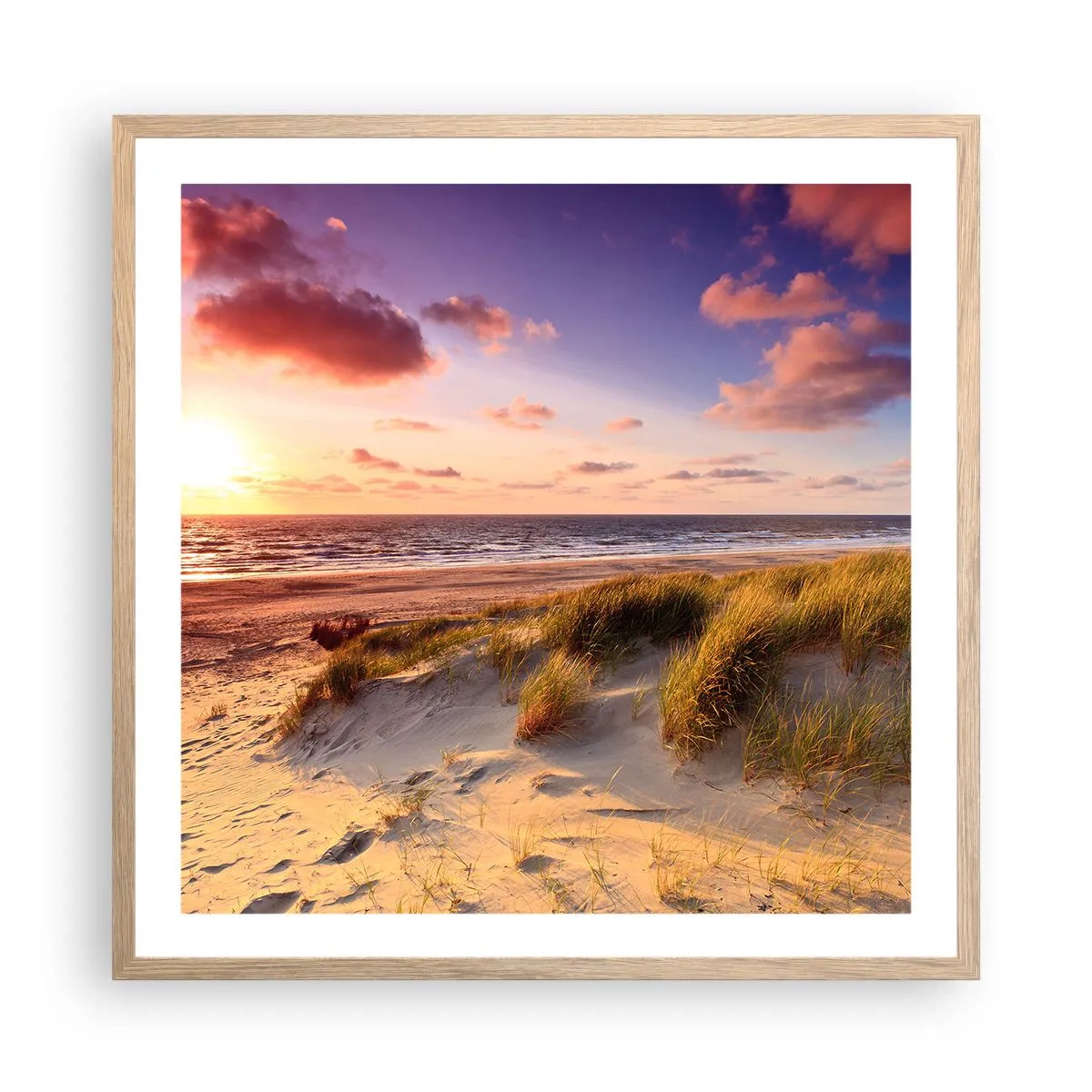 Plakat i ramme af lyst egetræ - Luften dufter allerede af sommer - 60x60 cm