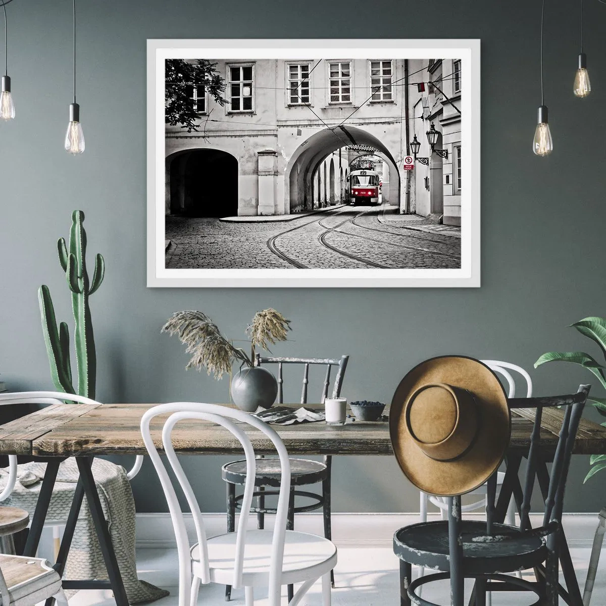 Plakat i hvid ramme - Gennem byens labyrint - 50x40 cm
