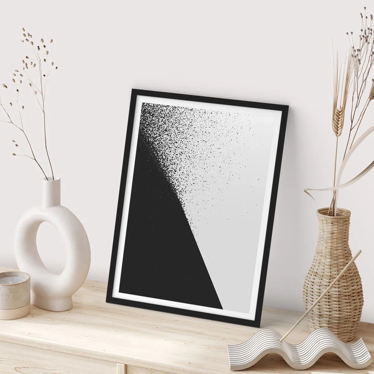 Plakat i sort ramme - Abstrakt mønster i sort og hvid - 50x70cm - Hurtigere og hurtigere, mere og mere - Moderne vægdekoration til stue og soveværelse ARTTOR