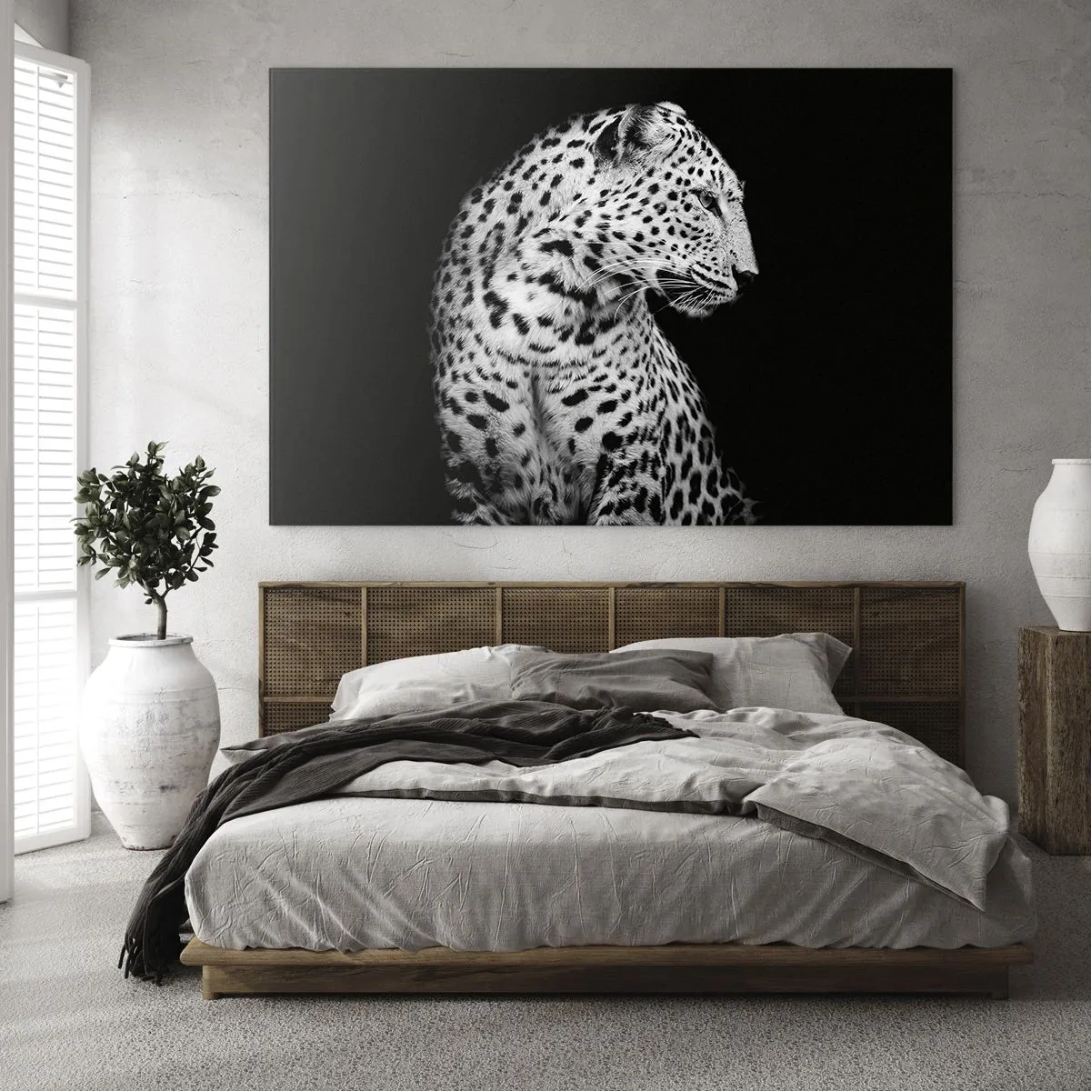 Billede på glas - En leopard i sort-hvidt lys mod et vindue - 70x50cm - Den rigtige profil er perfekt! - Moderne vægdekoration til stue og soveværelse ARTTOR