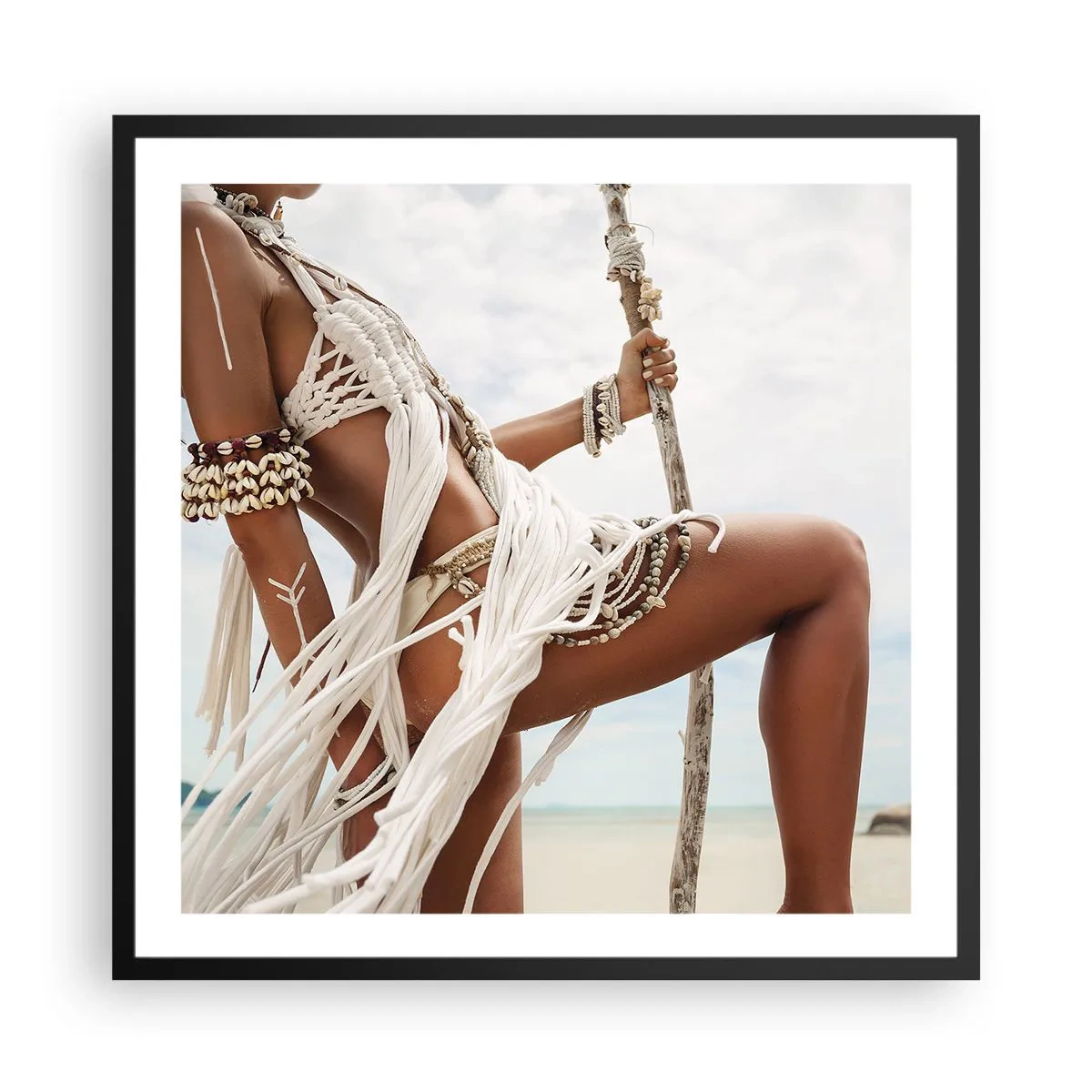 Plakat i sort ramme - Præstinde af solen - 60x60 cm