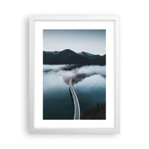 Plakat i hvid ramme - Over vand så glat som et spejl - 30x40 cm