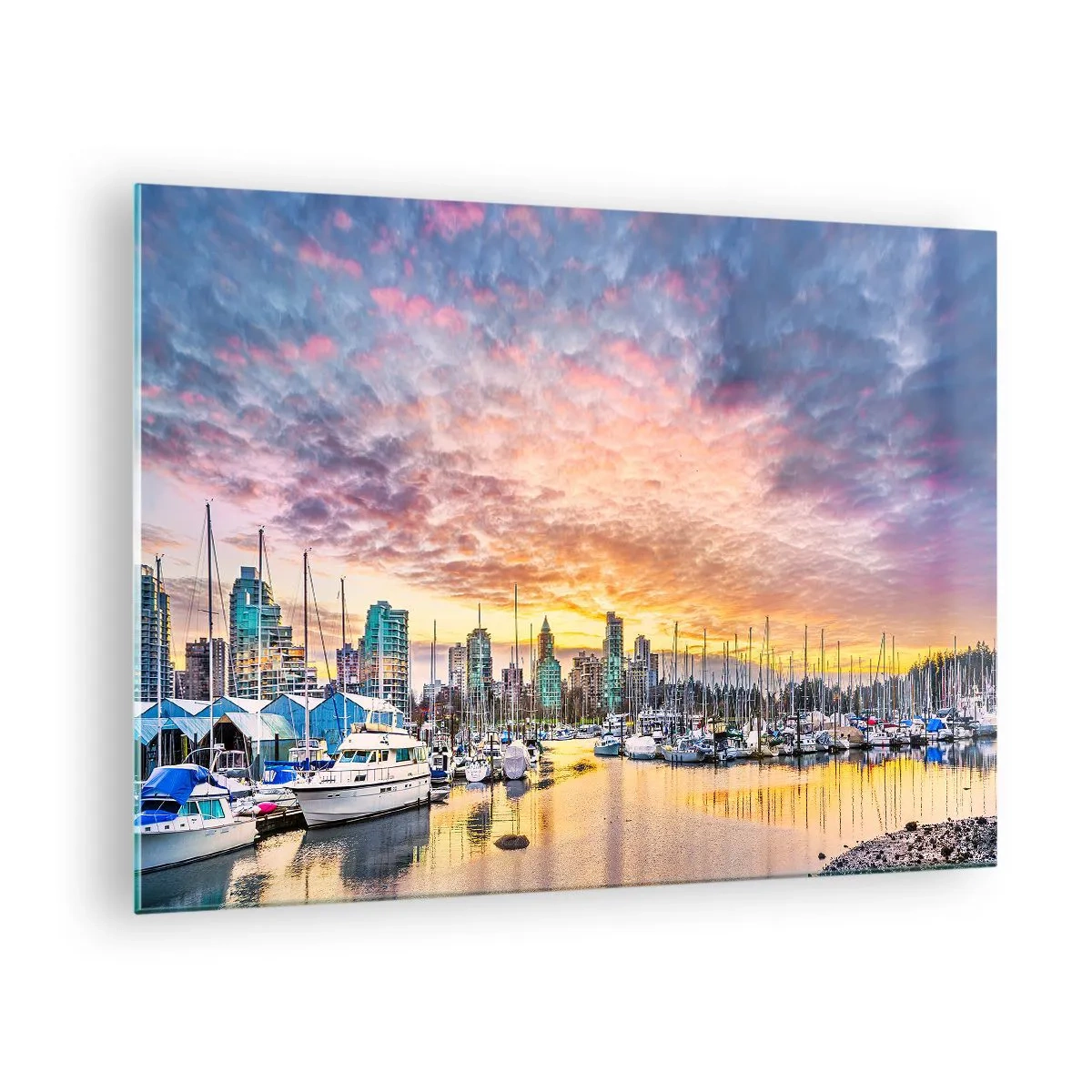 Billede på glas - Solnedgang over marinaen med både og skyskrabere - 70x50cm - By med tusind sømænd - Moderne vægdekoration til stue og soveværelse ARTTOR