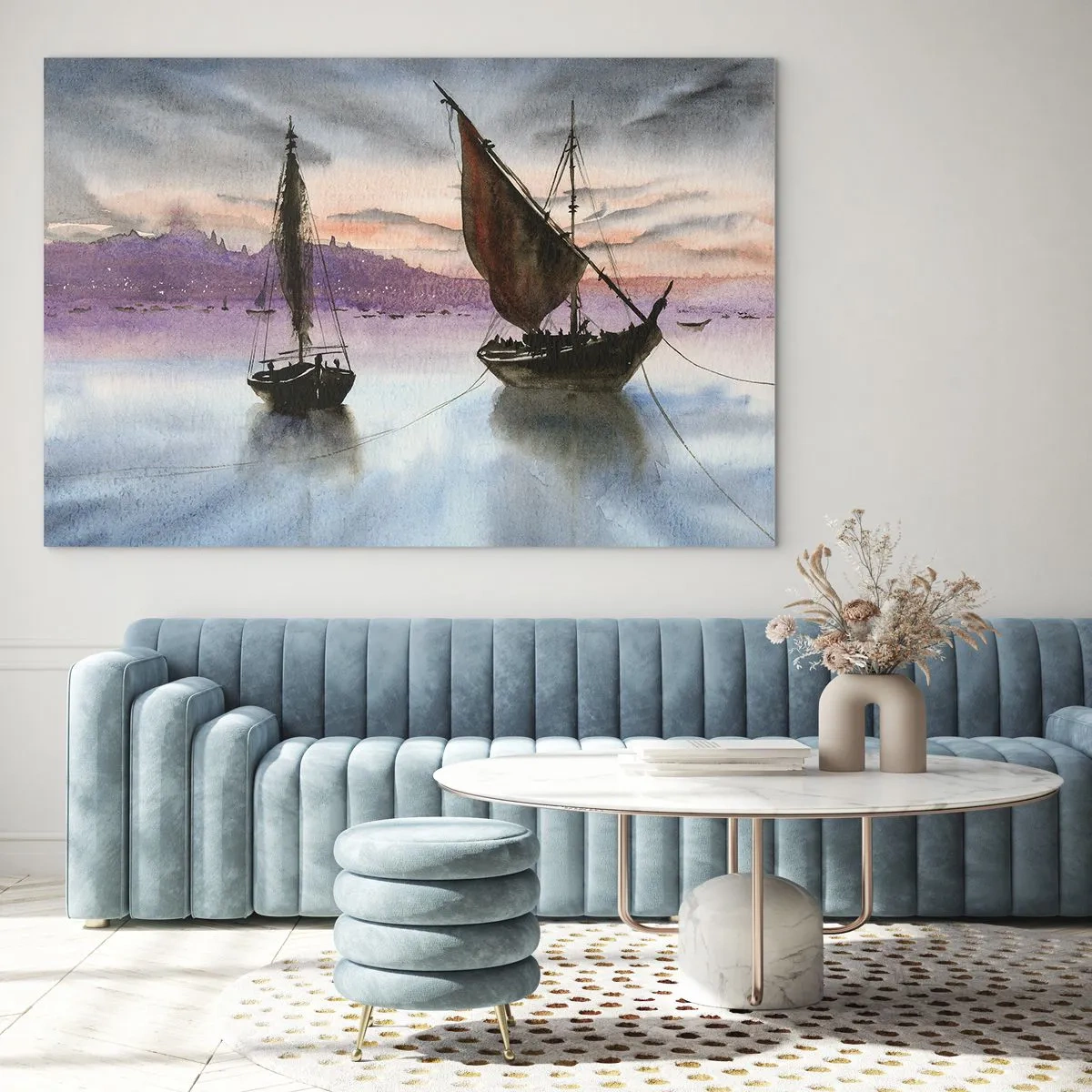 Billede på glas - To sejlbåde på roligt vand ved solnedgang - 70x50cm - Aften i havnen - Moderne vægdekoration til stue og soveværelse ARTTOR