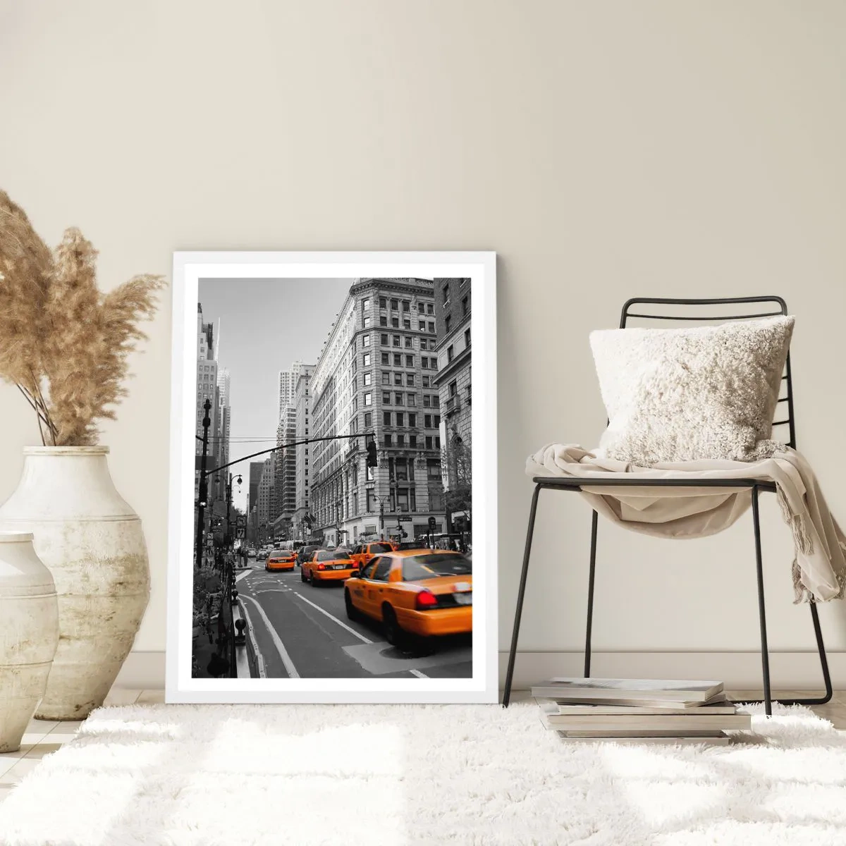 Plakat i hvid ramme - Storbyens sol - 70x100 cm