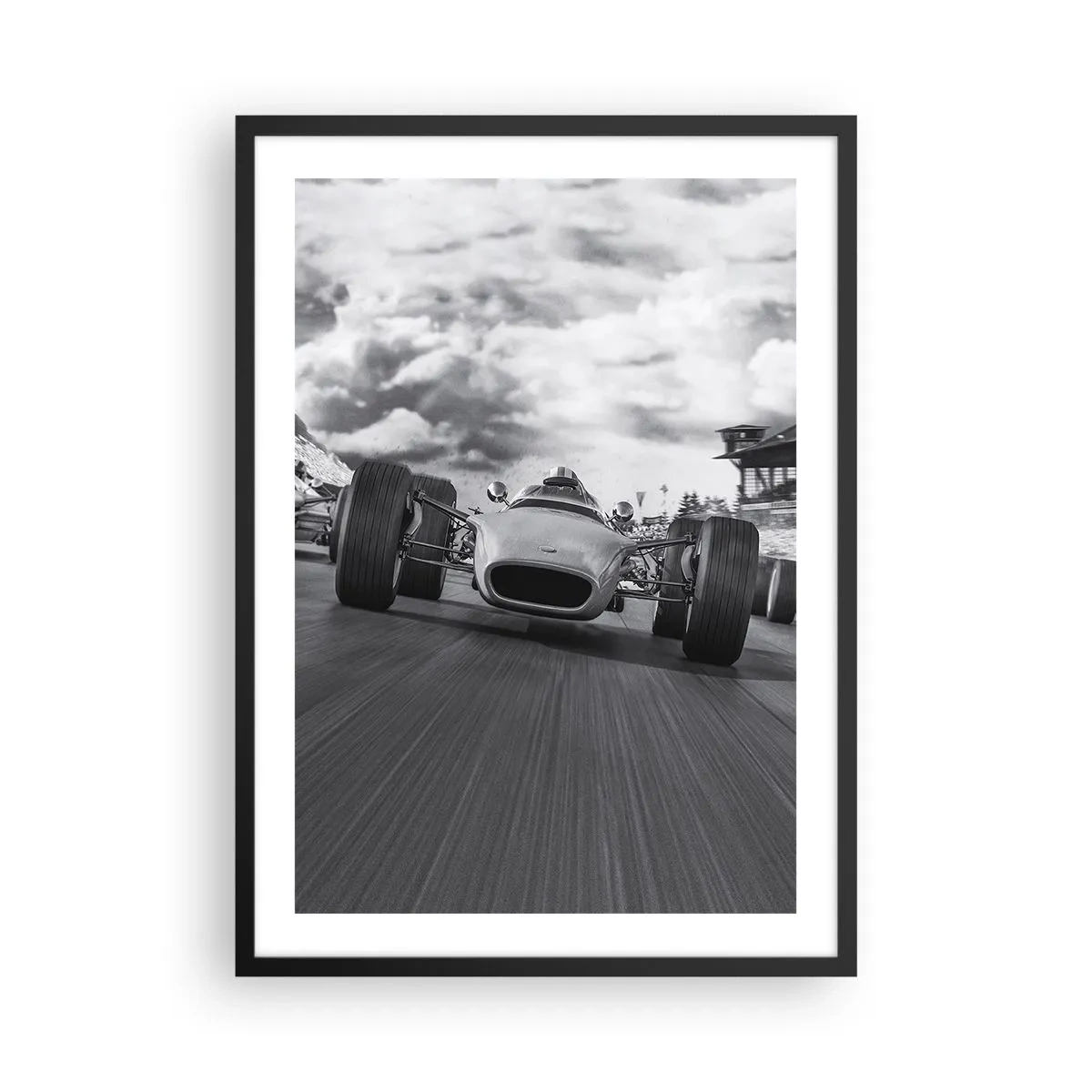 Plakat i sort ramme - Retro racerbil på bane i sort og hvid - 50x70cm - Der er kraft! - Moderne vægdekoration til stue og soveværelse ARTTOR