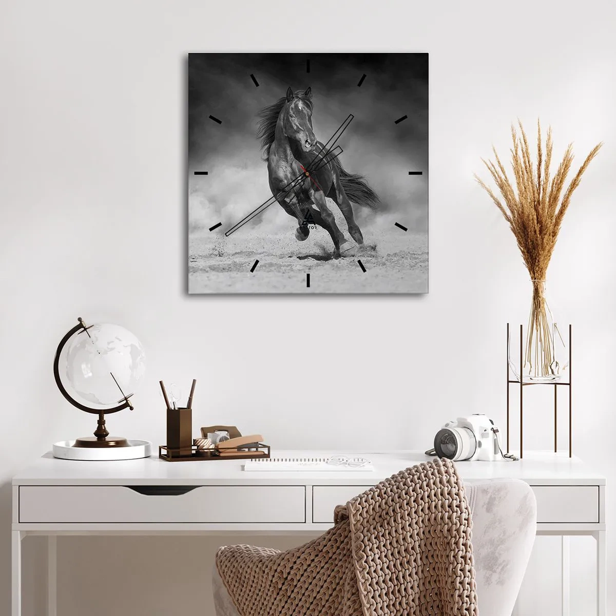 Vægur, Uret - Værdig til emiren selv - 40x40 cm