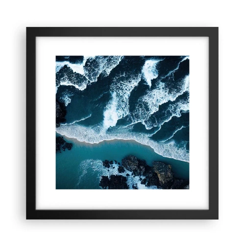 Plakat i sort ramme - Svøbt i bølger - 30x30 cm