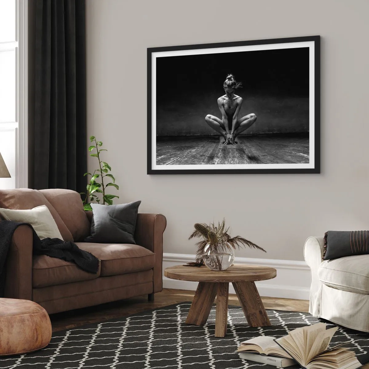 Plakat i sort ramme - Fokuseret danseenergi - 100x70 cm