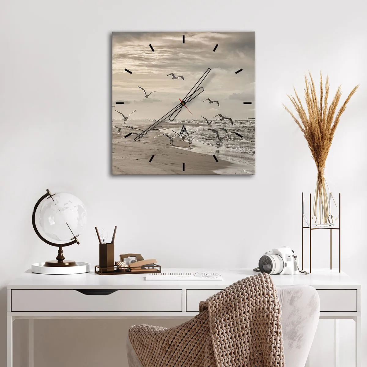 Vægur, Uret - Havet brummer, fuglene synger - 30x30 cm