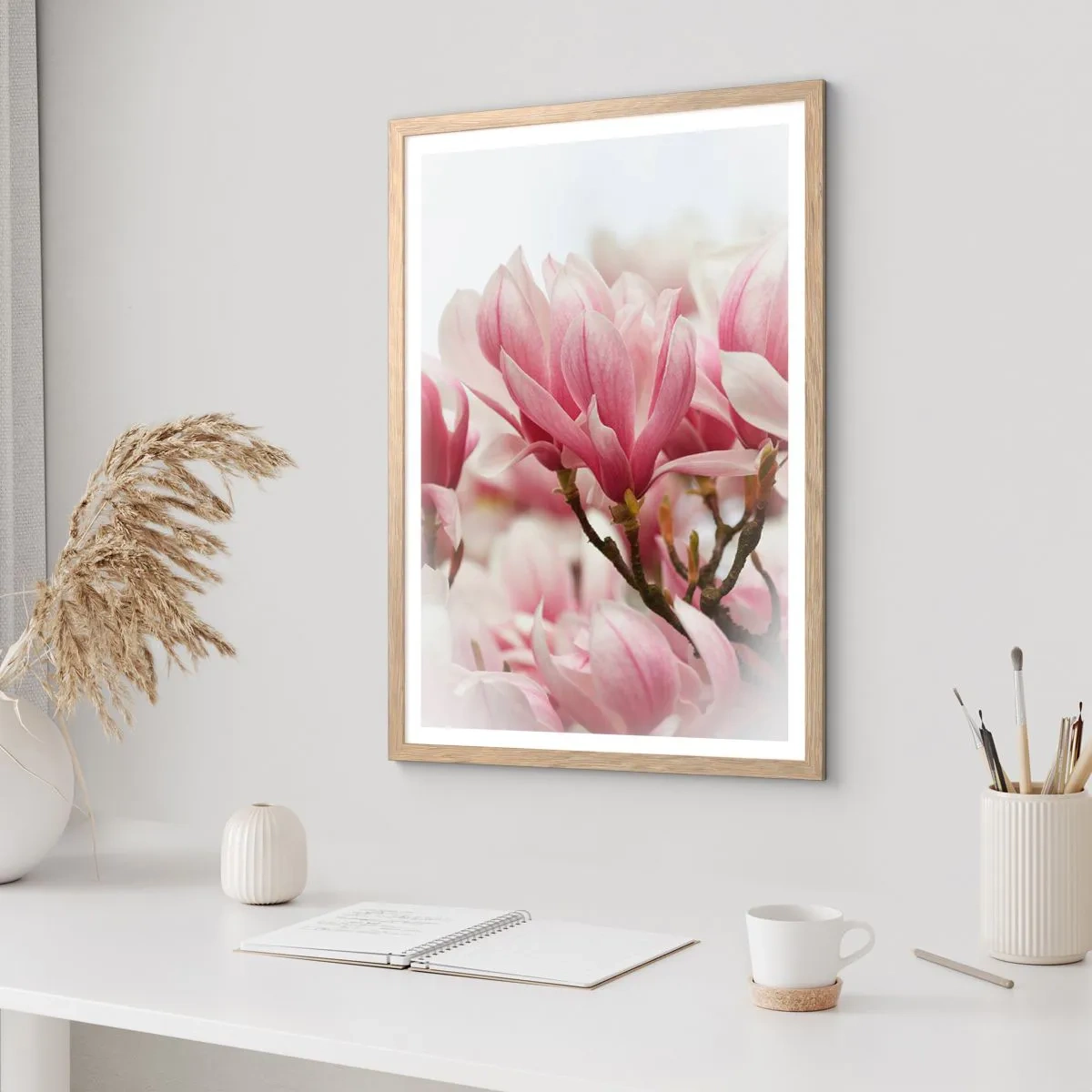Plakat i ramme af lyst egetræ - Forårsblomster - 40x50 cm
